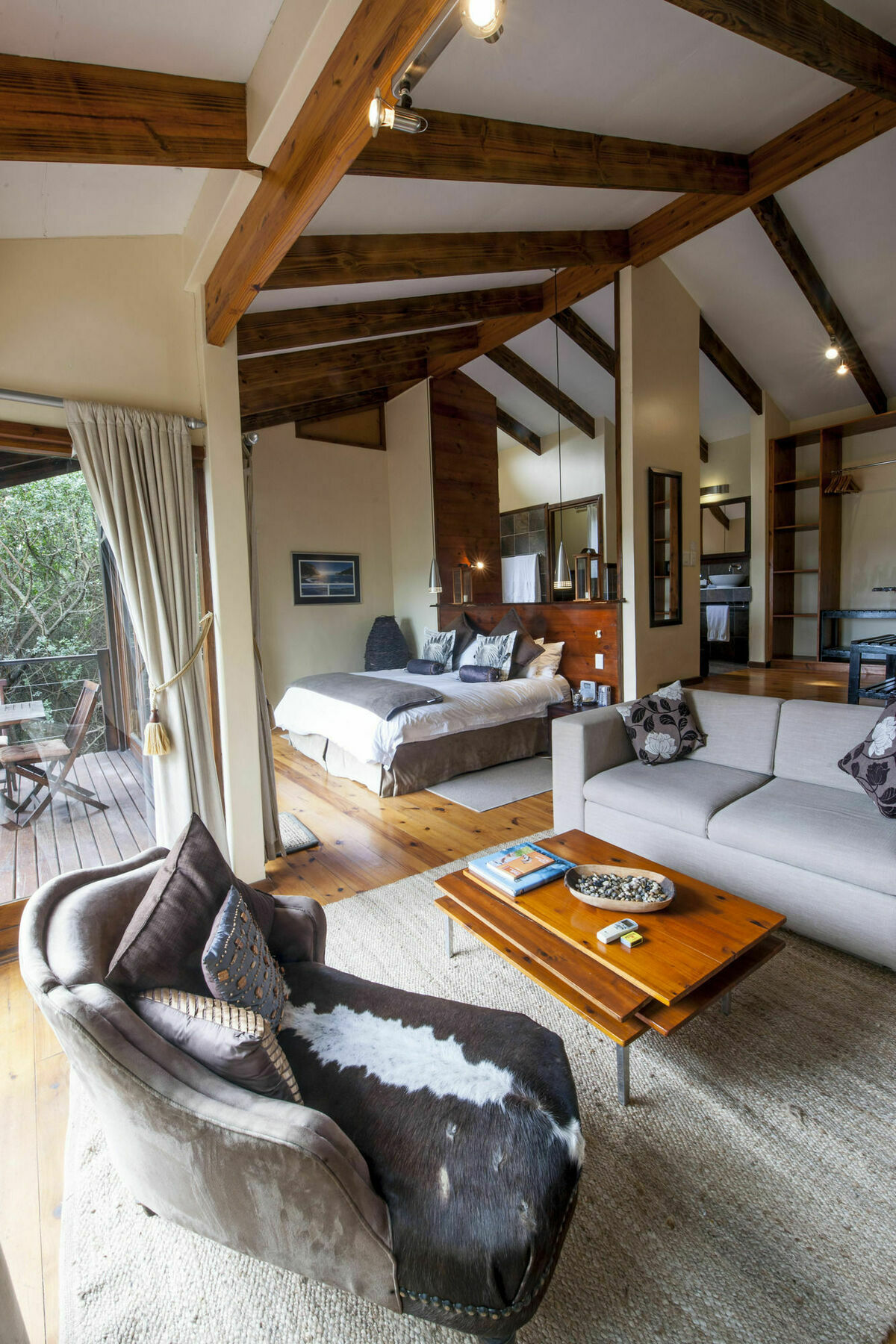 Elephant Hide Of Knysna Guest Lodge Luaran gambar